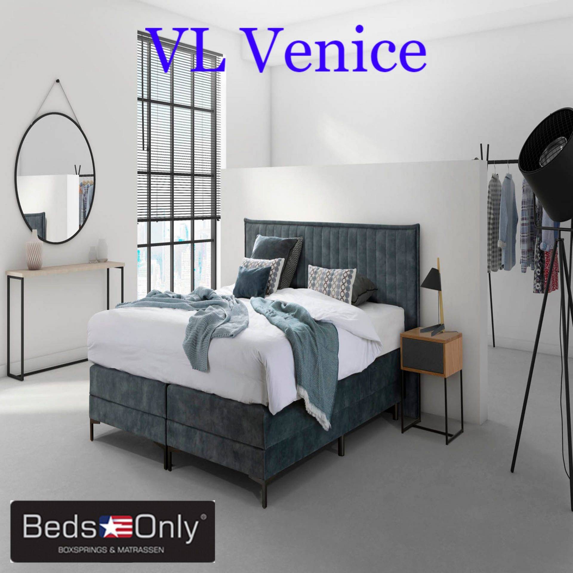 VL Venice 2500x2500 W