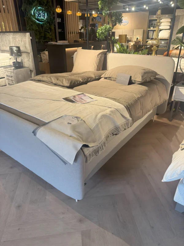 Eastborn Boxspring Globe - Afbeelding 3