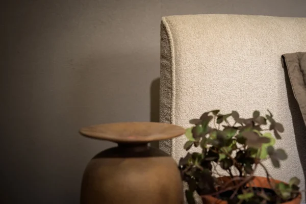 Steel and Stockings Fenna Ledikant