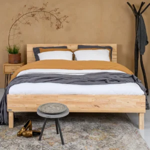 Steel and Stockings Thor Ledikant